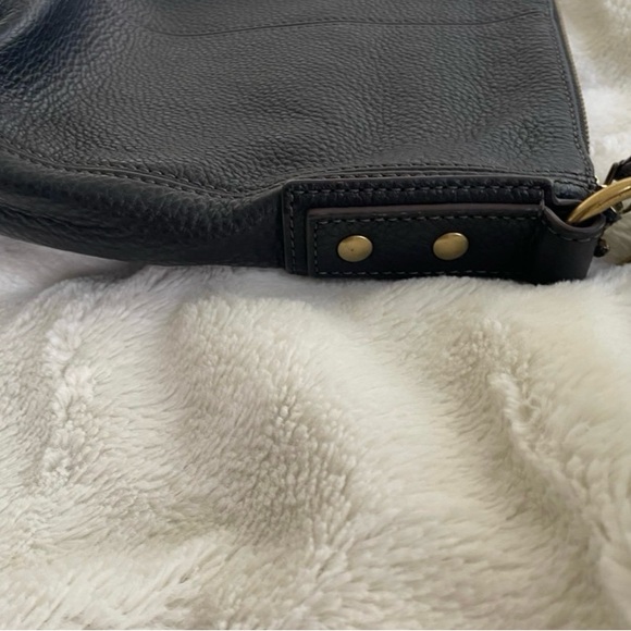 Black and Gold Fossil Shoulder Bag - Picture 9 of 11